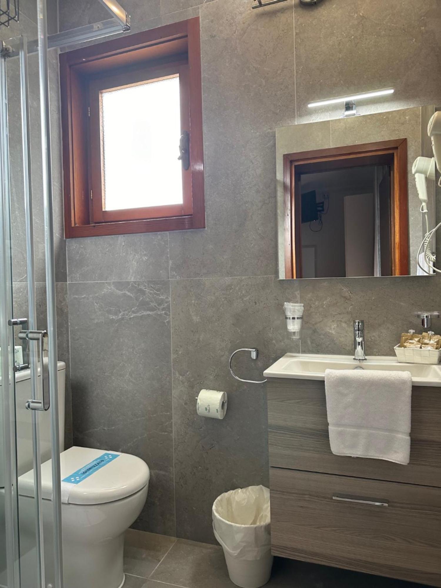 Hotel Moreri Grado Exterior photo
