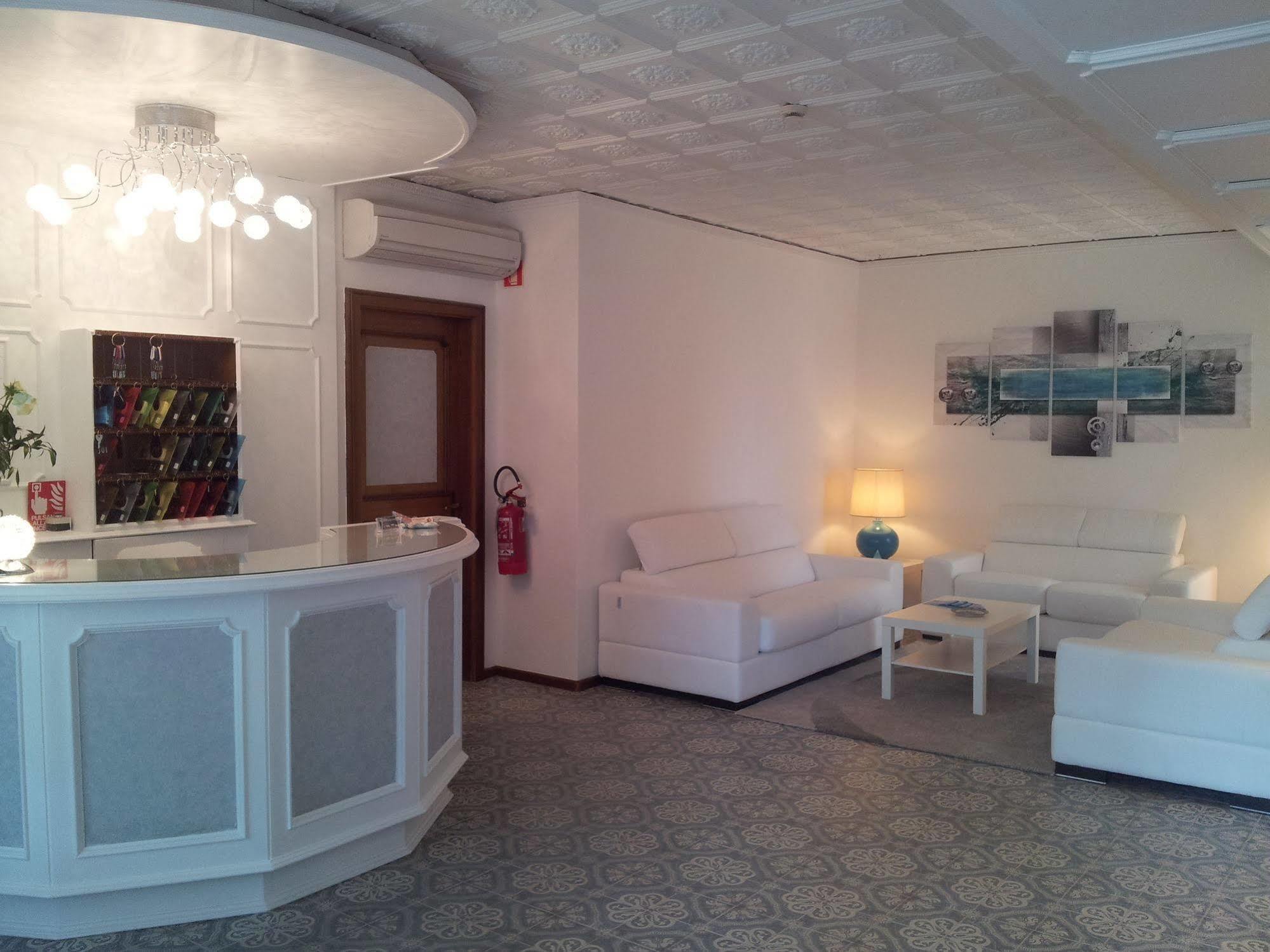 Hotel Moreri Grado Exterior photo
